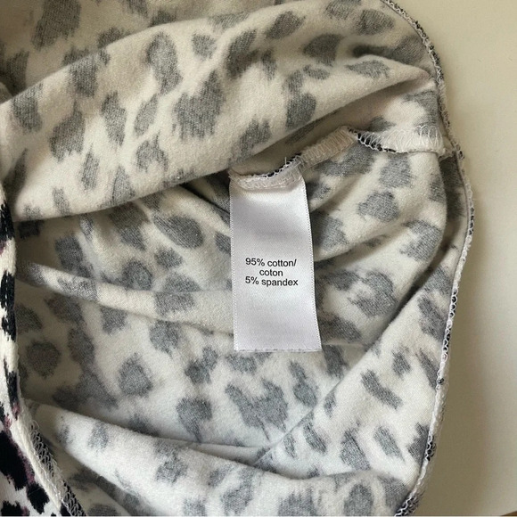 Maurices White & Black Leopard Print Strappy Front Bodysuit Medium Women’s - Picture 12 of 13